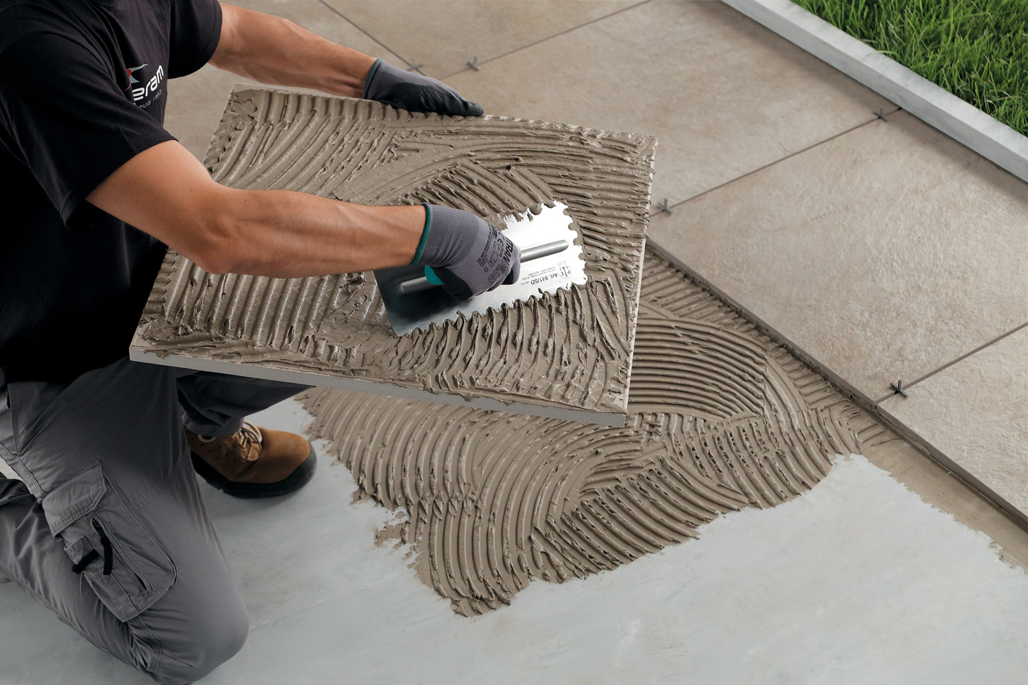 How to lay 2cm tiles using an adhesive technique? Novoceram Outdoor Plus