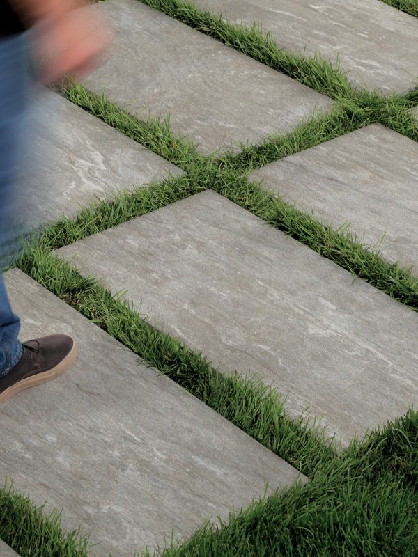 2cm Outdoor Tiles Laying On Grass, Can You Lay Outdoor Porcelain Tiles On Concrete