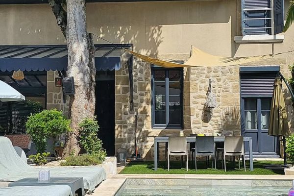 Cosy house with swimming pool