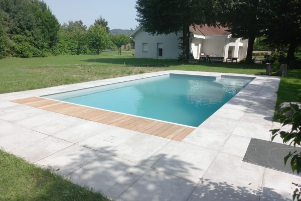 Modernising a swimming pool