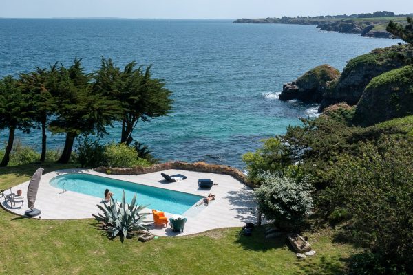 Ile du Ponant swimming pool