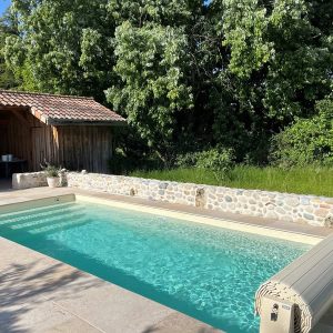 Tiled pool surround - Bazzoli Paysagiste