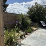 Terrace with a Bali stone finish - Cédric Pierre Paysage