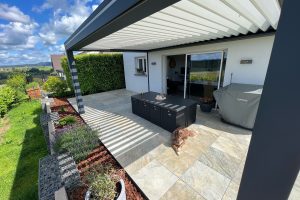Tiled terrace - BH Solutions