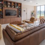 Stone-effect tiled lounge - TULIP Hotels & Residences