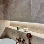 Bright and authentic bathroom - Colombine Viallet Architecte