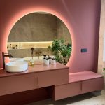 Colourful bathroom renovation - Colombine Viallet Architecte