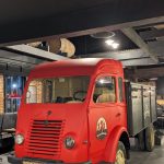 Authentic restaurant featuring Icône – 3 Brasseurs